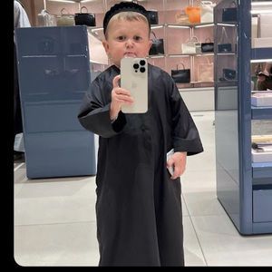 Meet your Posher, Luis